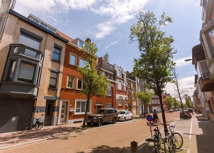 Casiola - Spacious With Terrace, Pets Are Welcome Apartment